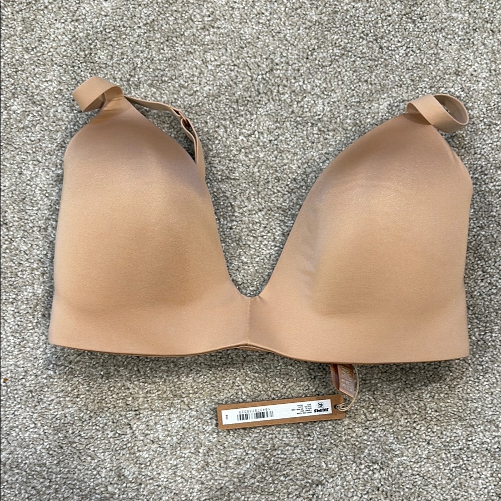 NWT Skims Wireless Form T-Shirt Bra